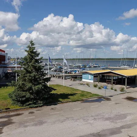 Grand Holm Marina Kipperi